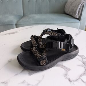 Women's Teva Hurricane Verge Sandals, Leopard Print, Size 9